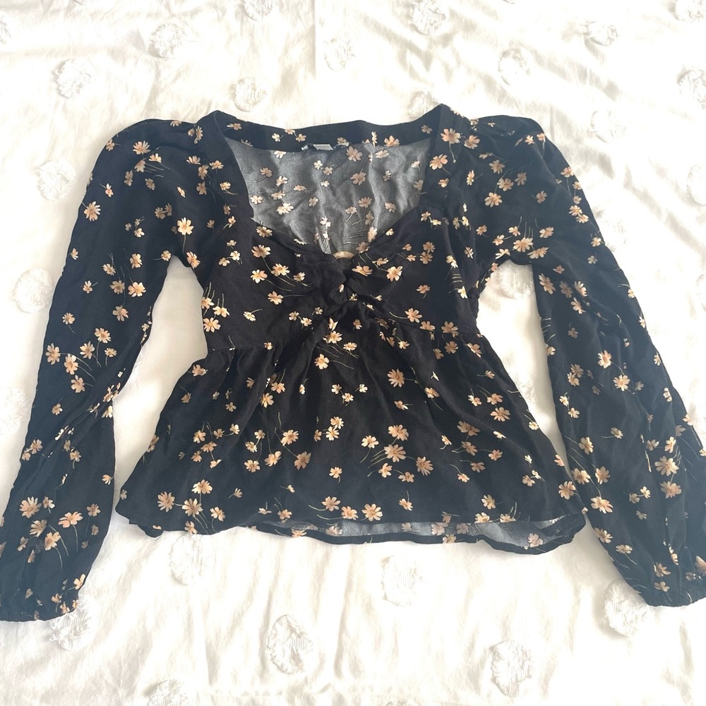 American Eagle Black Floral top